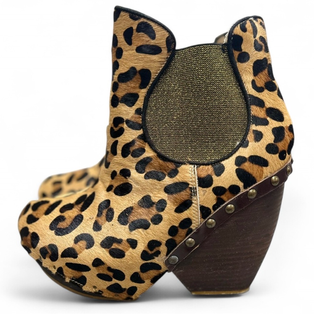 Leopard pony hair wedge ankle boots wood heel size 10